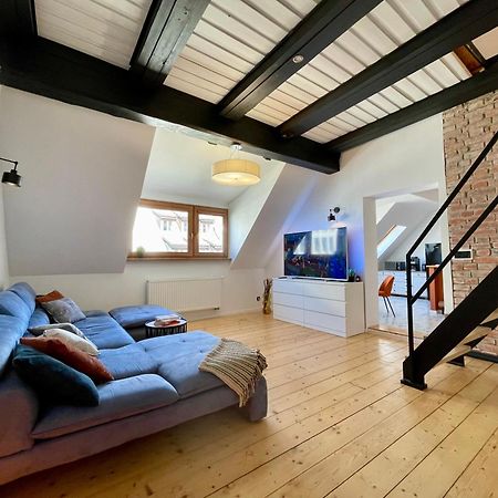 93 M2 Rynek Kino Na Dachu Self Check-In Apartment Вроцлав Екстериор снимка
